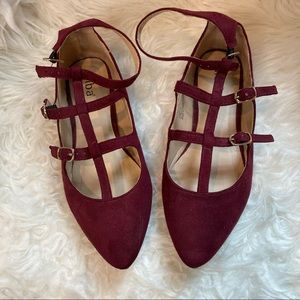 Strappy wine-colored velvety flats size 8.5